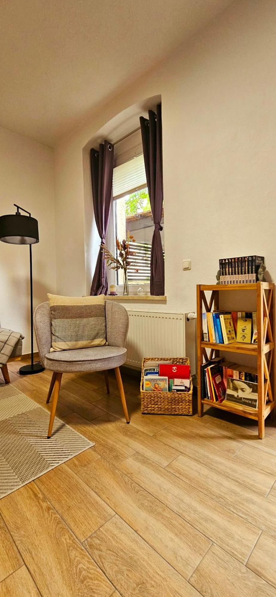 Johnis Fewo, Naehe Stadtzentrum - Uni In Sehr Ruhiger Lage Mit Terrasse Und Eigenem Parkplatz Cottbus Buitenkant foto